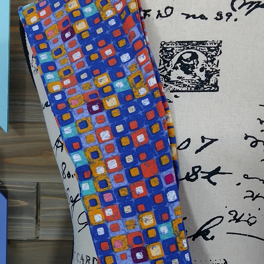 LuLaRoe BNWOT Kid's L/XL Leggings